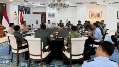 Prabowo Rapat Rutin dengan Pimpinan TNI, Beri Arahan Soal Strategi Pertahanan